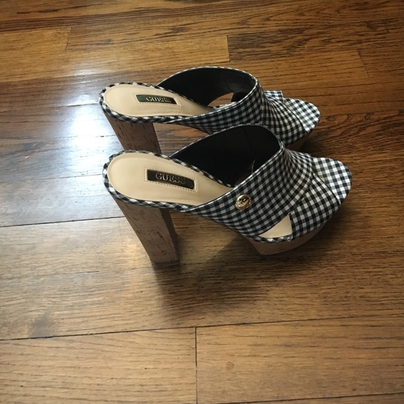 COPY - Guess wedges black and white checker design - Picture 2 of 4